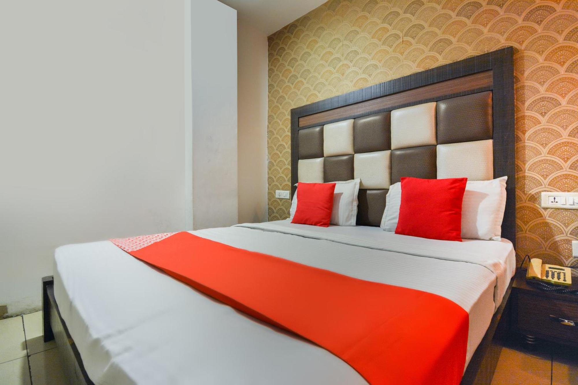 Hotel O Lexis Ludhiana Ngoại thất bức ảnh