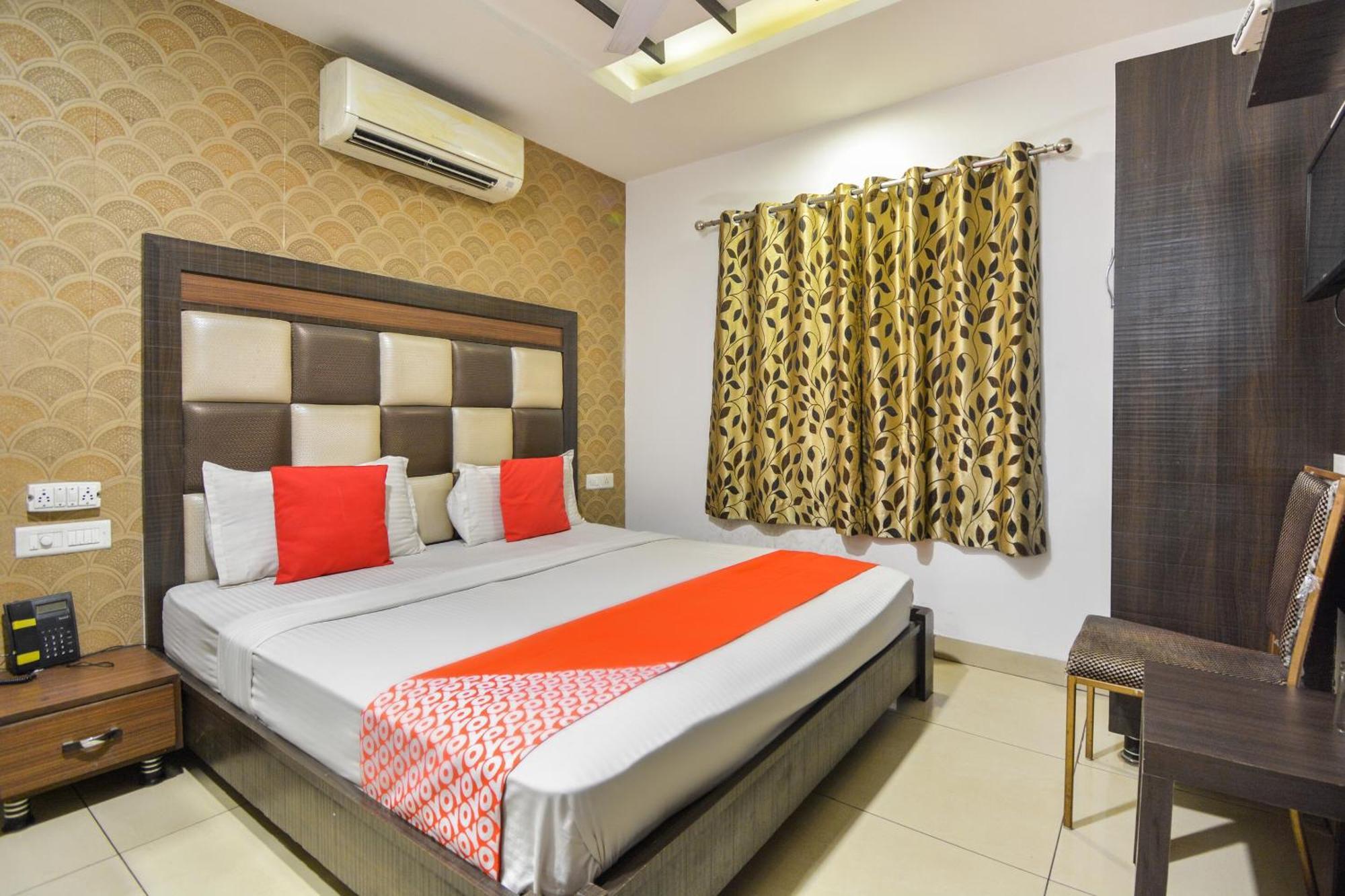 Hotel O Lexis Ludhiana Ngoại thất bức ảnh